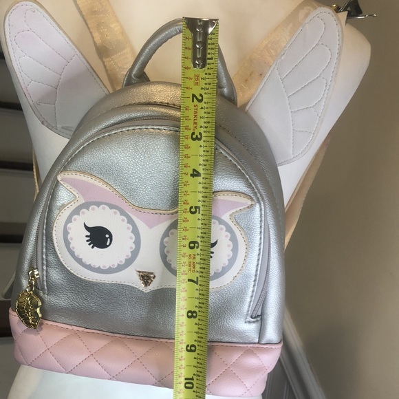 Kids Size BETSEY JOHNSON Luv Betsey Holographic Owl Backpack Adjustable Straps - Picture 11 of 17